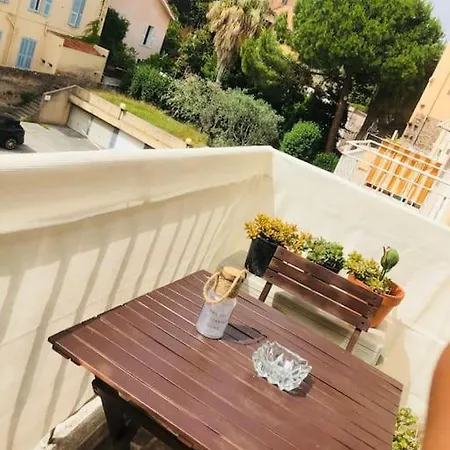 Apartment Suquet Center - 100m From & 10min Palace