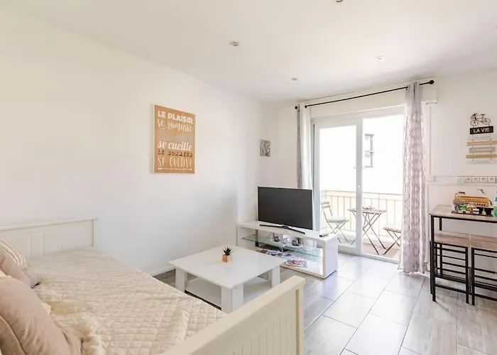 Suquet Center - 100m From & 10min Palace *